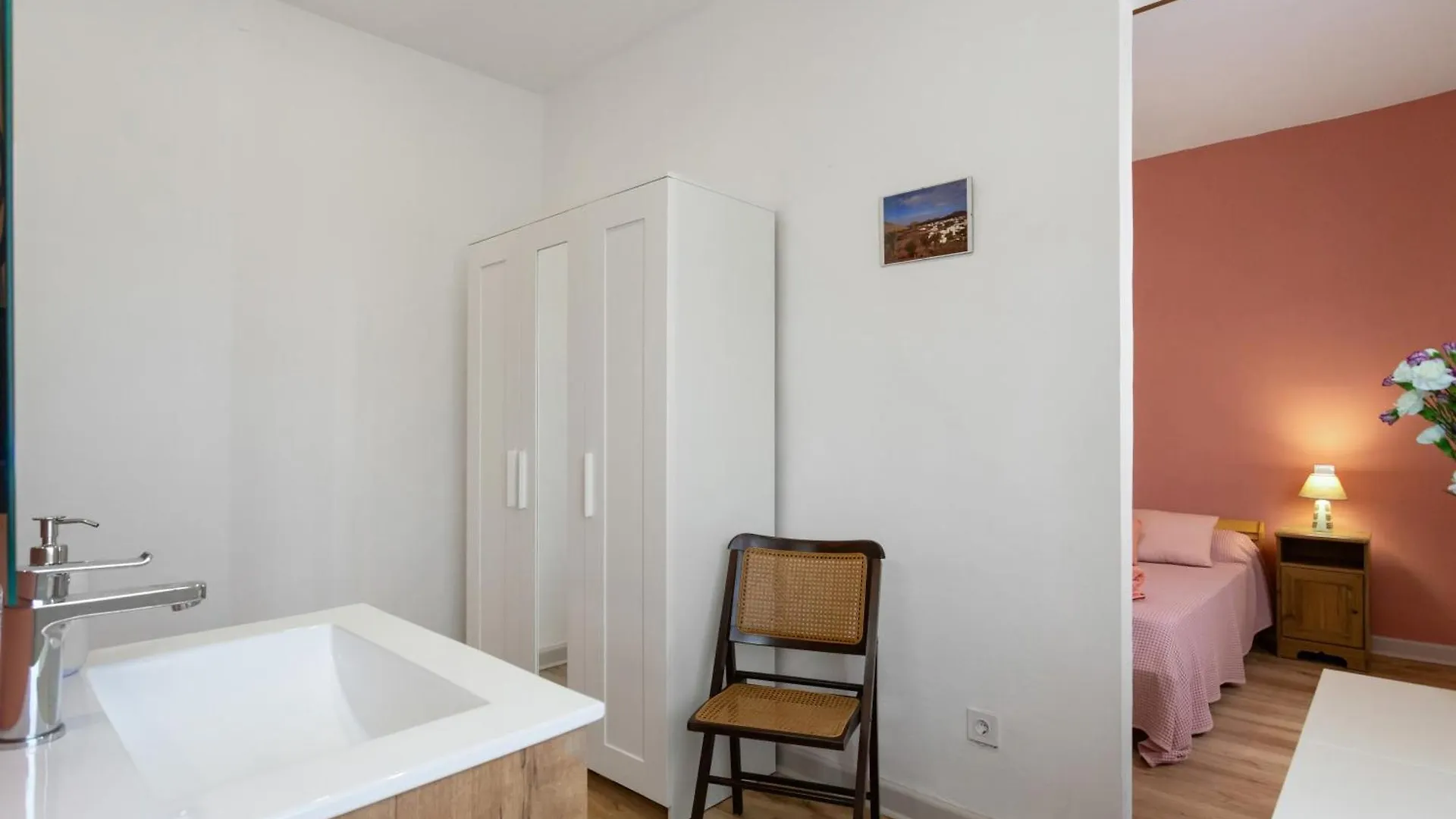 Guest house Un Jardin Al Mar Hotel Genoves Spain