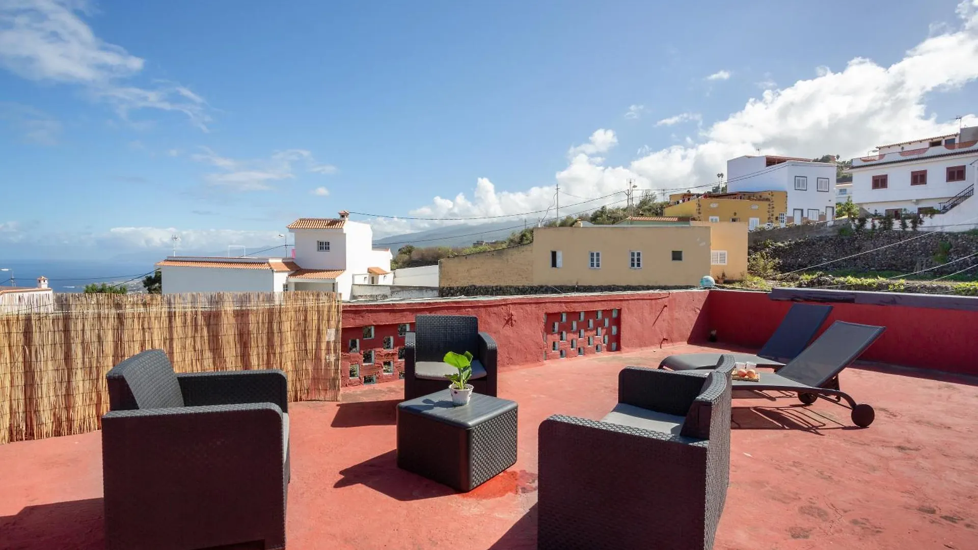 Un Jardin Al Mar Hotel Genoves
