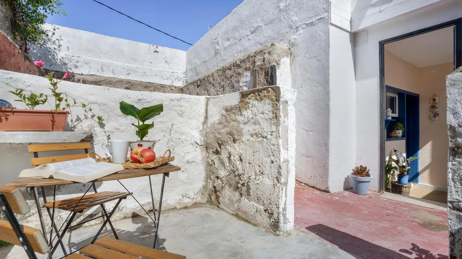 Un Jardin Al Mar Hotel Genoves Guest house